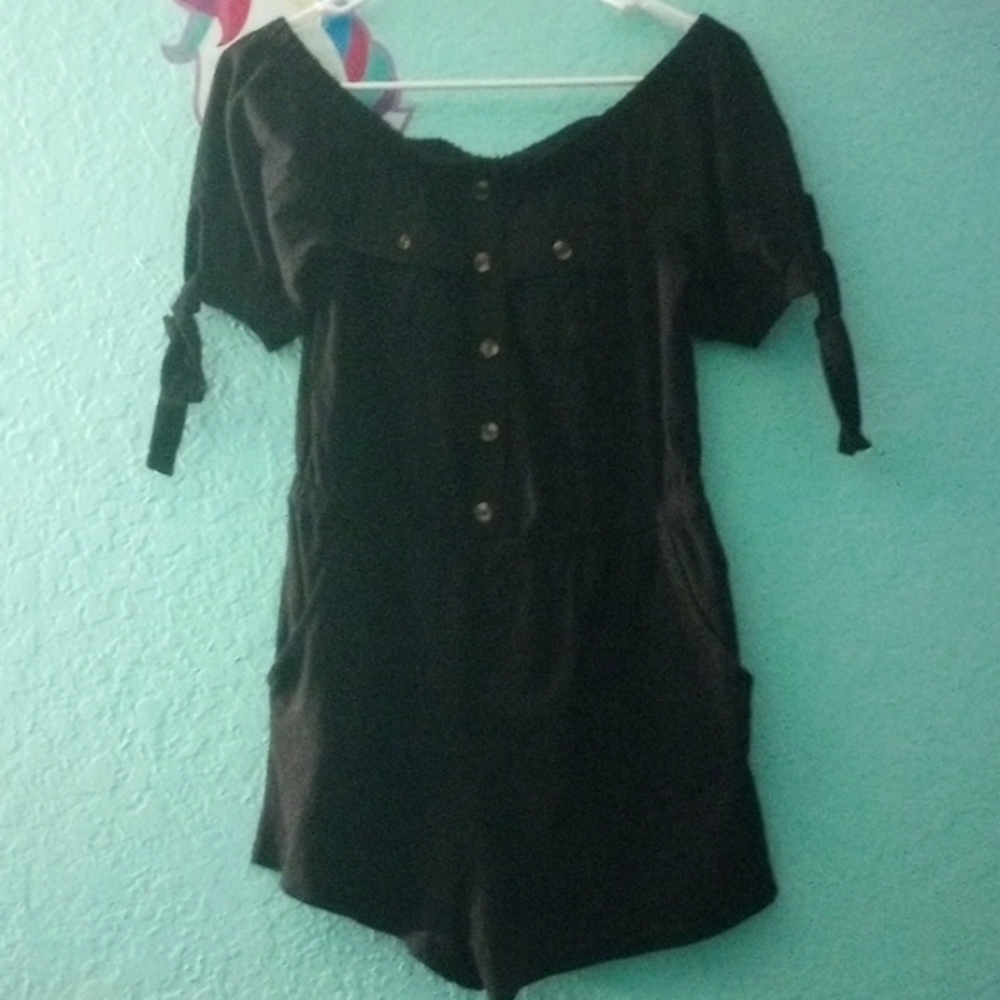 Cute lil black romper